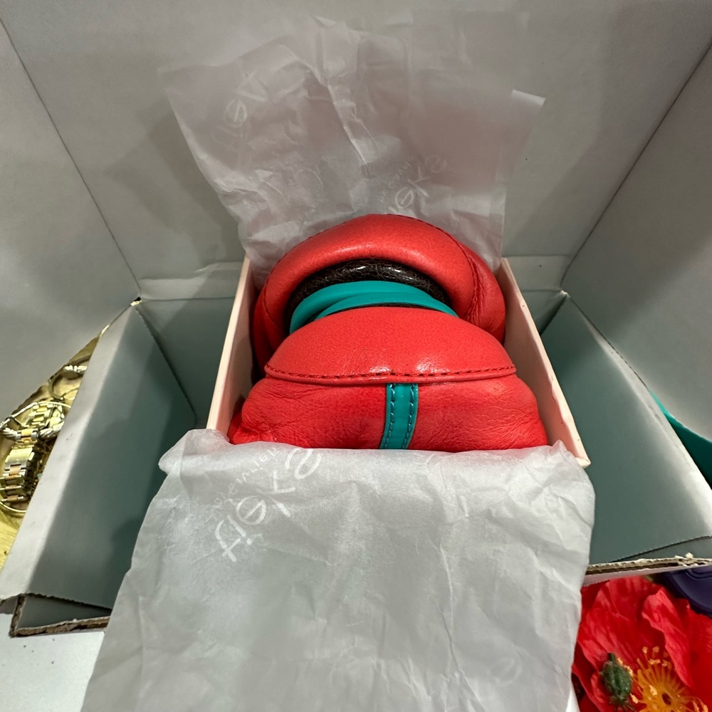 New Tieks Poppy Size 9